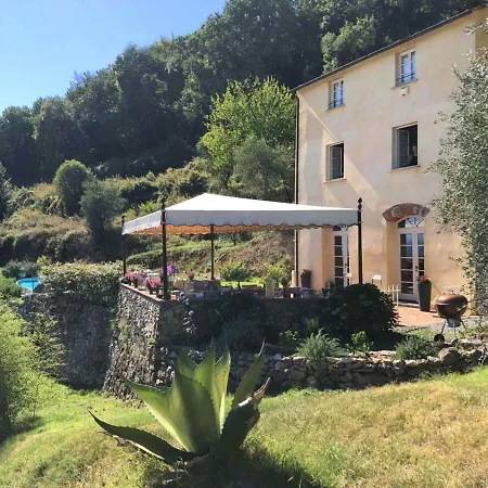 Delightful Country Surrounded By Olive Groves * La Spezia